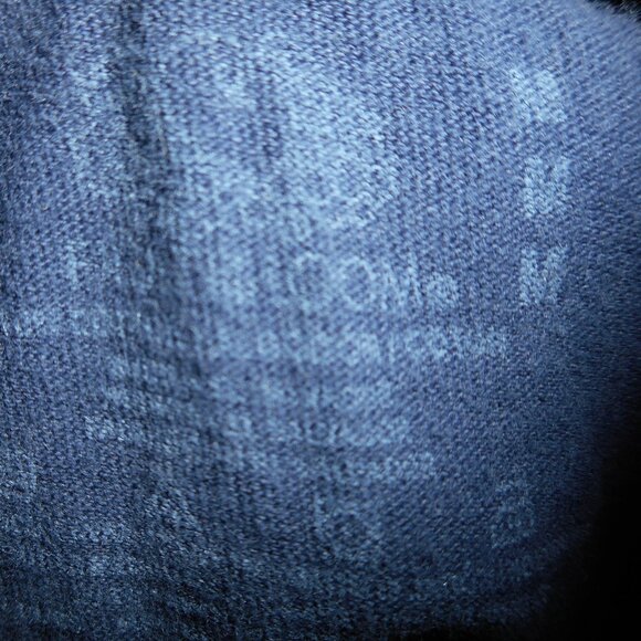 little boy's, sz Medium, blue tee, short sleeves, FRUIT OF THE LOOM - Picture 4 of 5